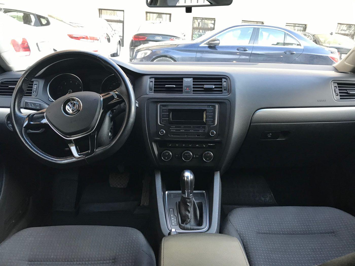 Volkswagen Jetta 2018