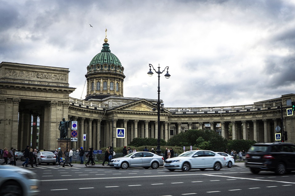 Поездка в Санкт-Петербург на машине в 2023 году