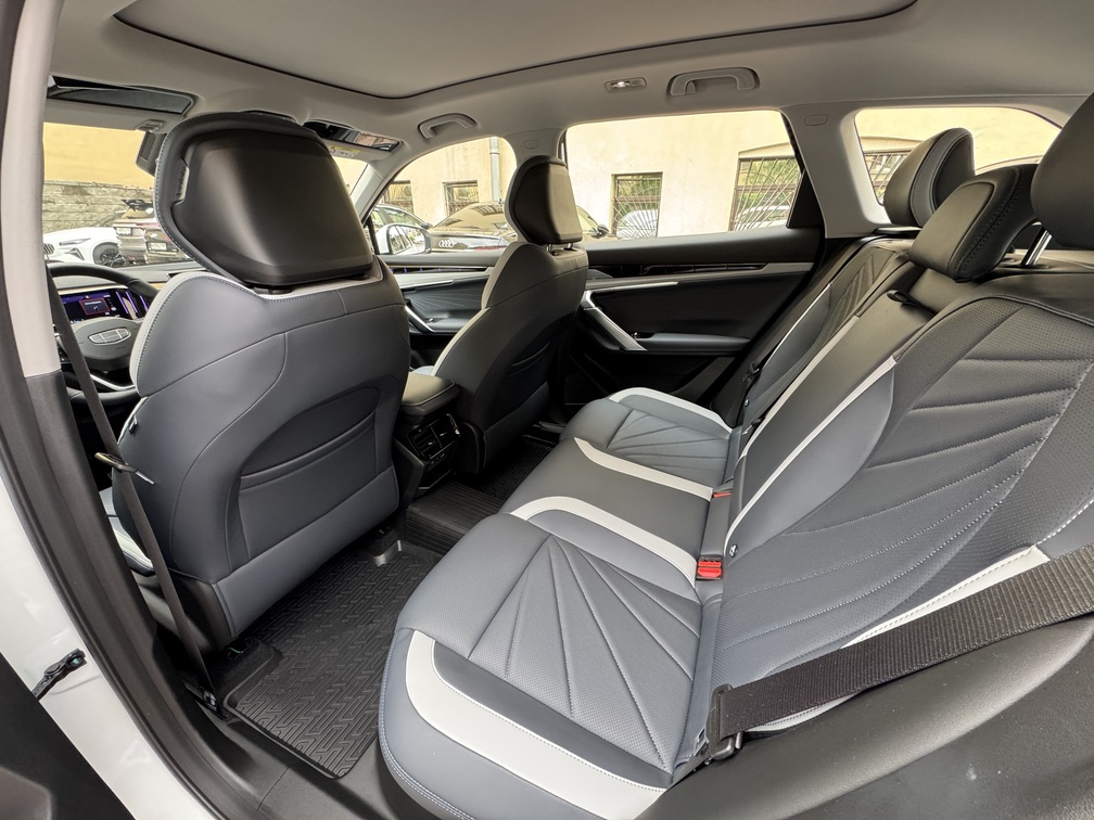 Geely Atlas 2025 NEW
